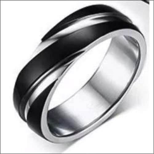 Black & Silver Twist Ring size 10 - Guiding Lights Boutique
